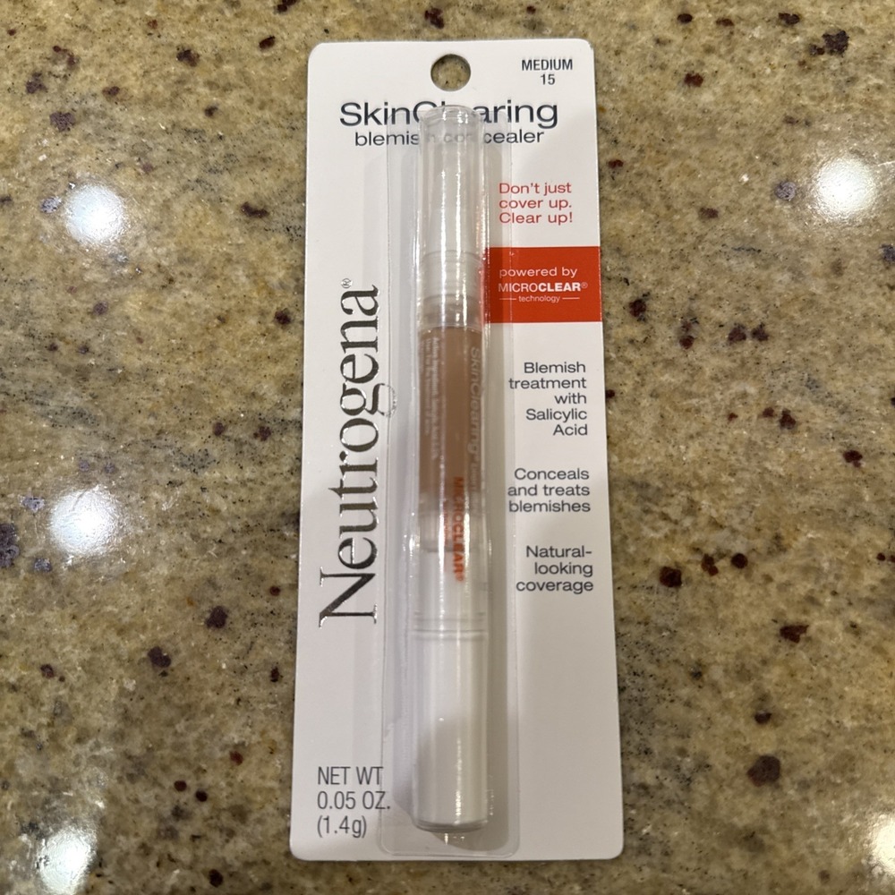 Neutrogena SkinClearing Blemish Concealer 0.05 Fl Oz  15 Medium  12/26 exp